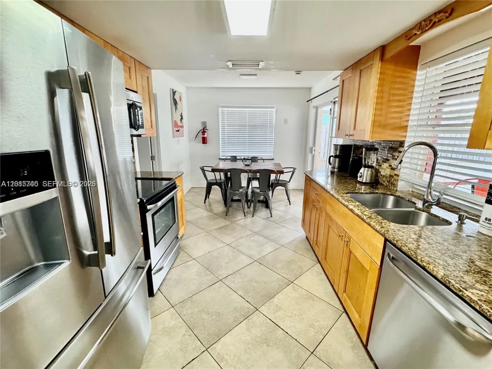 6481 Kimberly Blvd North Lauderdale, FL 33068