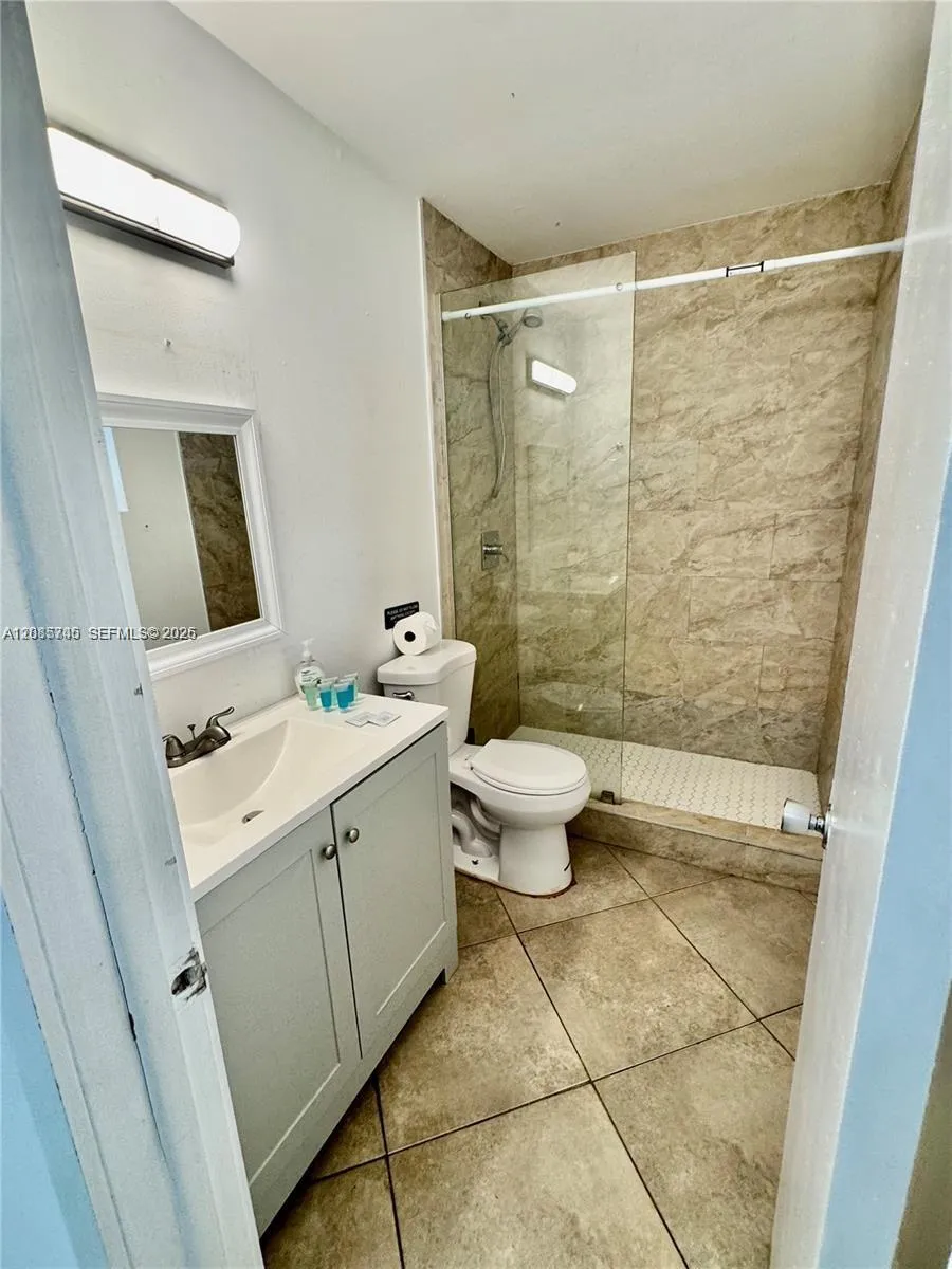 6481 Kimberly Blvd North Lauderdale, FL 33068