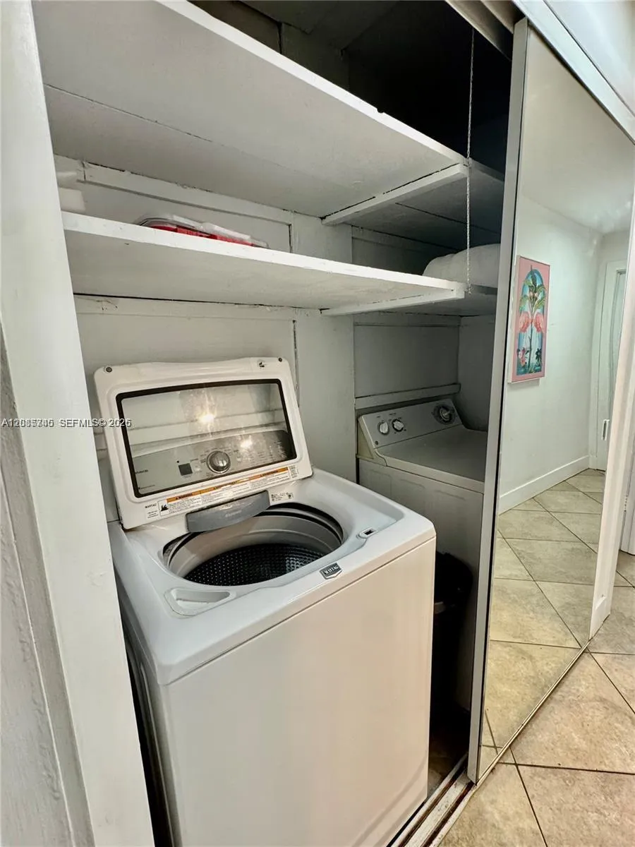 6481 Kimberly Blvd North Lauderdale, FL 33068