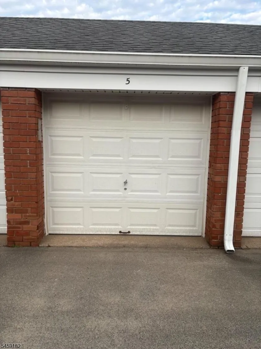 5 Knox Terrace G05 #5 Unit 5 Wayne, NJ 07470