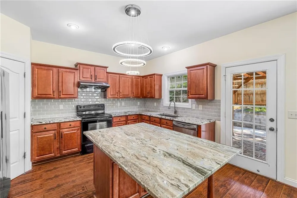 5711 Apple Grove Road Buford, GA 30519