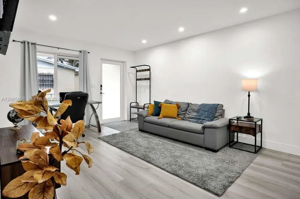 300 NW 82nd Ter #1 Miami, FL 33150