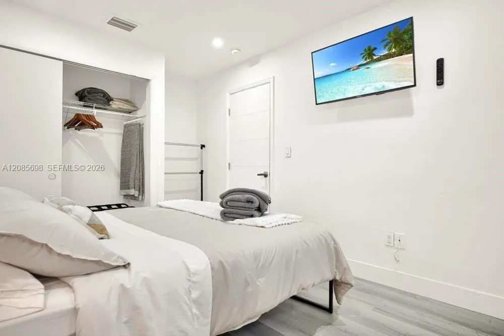 300 NW 82nd Ter #1 Miami, FL 33150