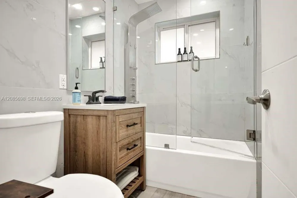 300 NW 82nd Ter #1 Miami, FL 33150