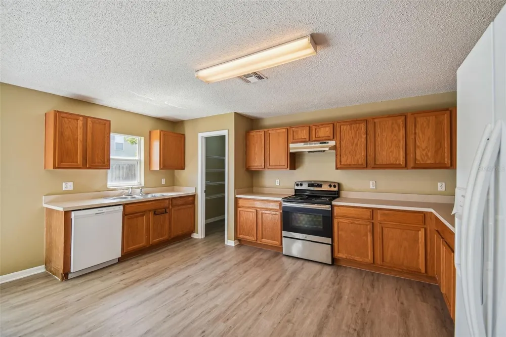 813 CLIFTON HILLS ST. Orlando, FL 32828