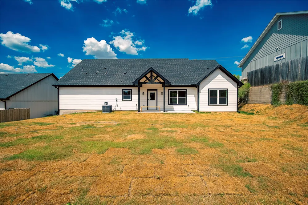 2217 Christine Drive Granbury, TX 76048