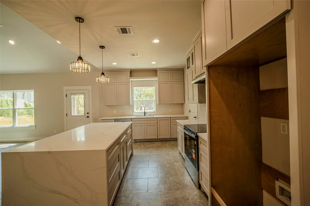 2217 Christine Drive Granbury, TX 76048