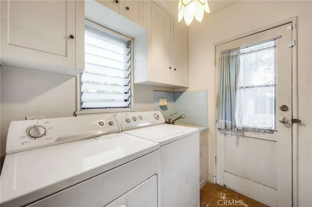 4235 Pepperwood Long Beach, CA 90808