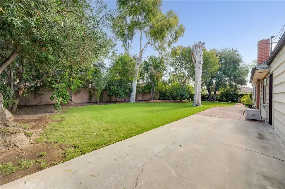 4235 Pepperwood Long Beach, CA 90808
