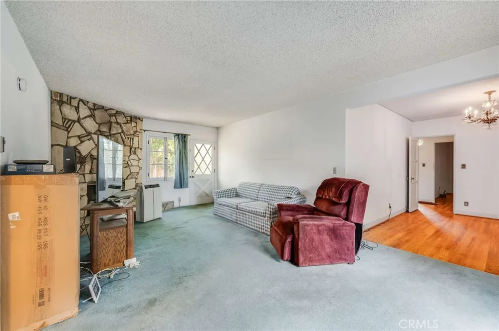 4235 Pepperwood Long Beach, CA 90808
