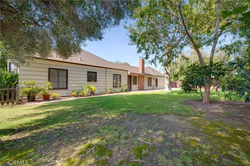 4235 Pepperwood Long Beach, CA 90808
