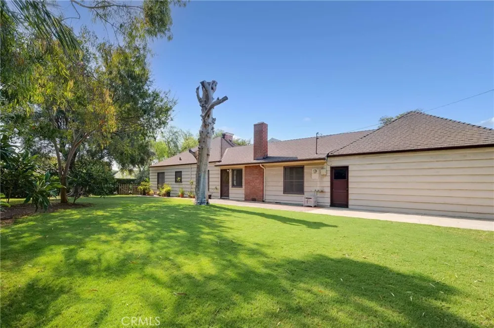 4235 Pepperwood Long Beach, CA 90808