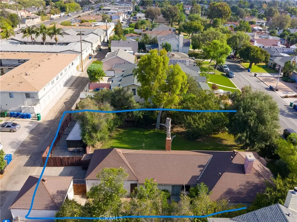 4235 Pepperwood Long Beach, CA 90808