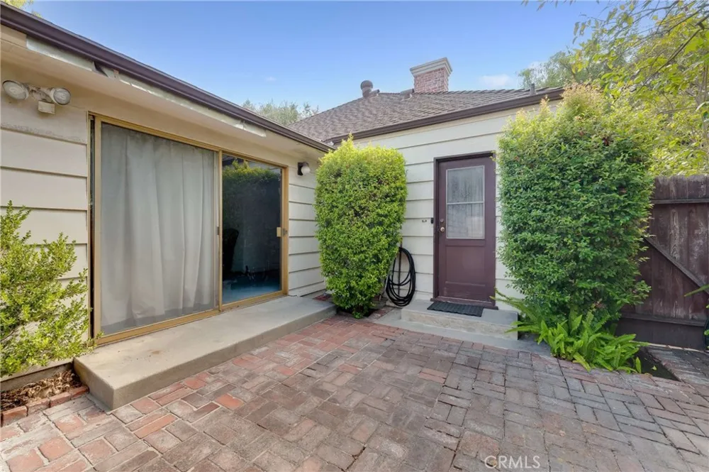 4235 Pepperwood Long Beach, CA 90808