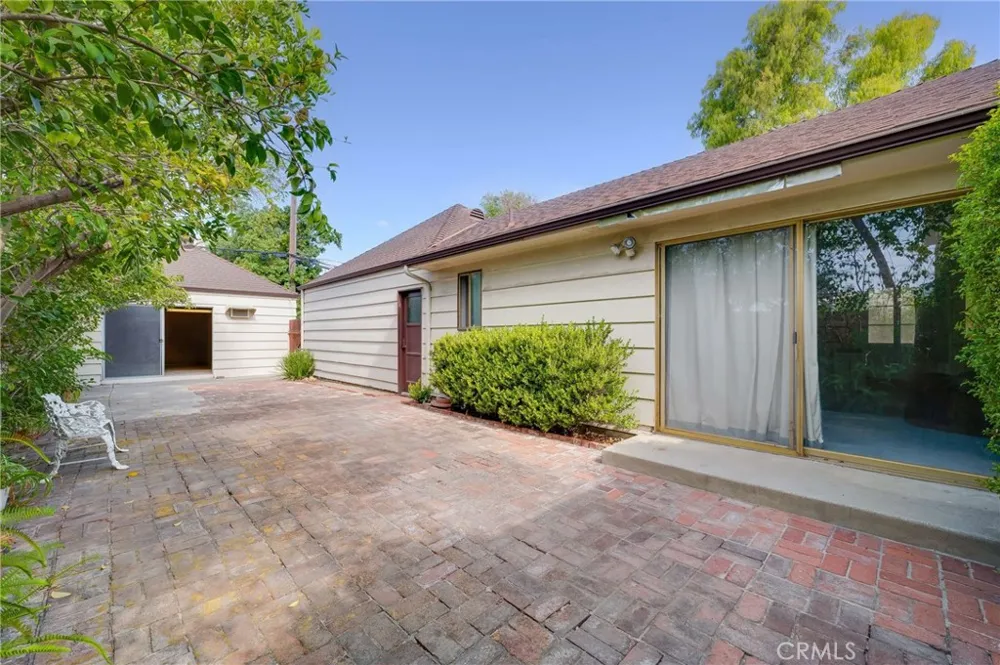 4235 Pepperwood Long Beach, CA 90808