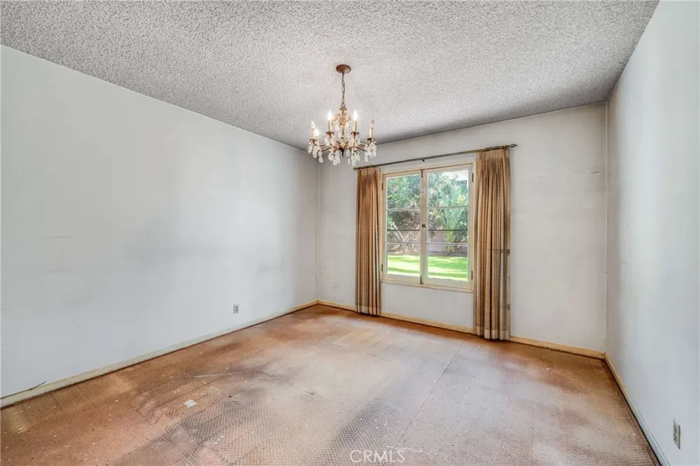 4235 Pepperwood Long Beach, CA 90808