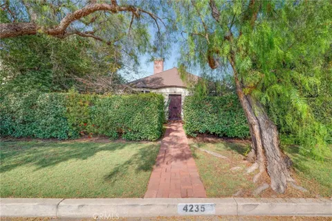 4235 Pepperwood