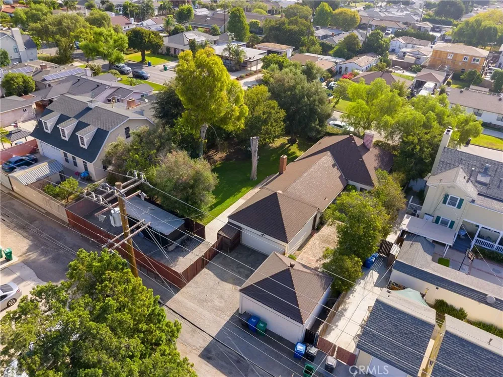 4235 Pepperwood Long Beach, CA 90808