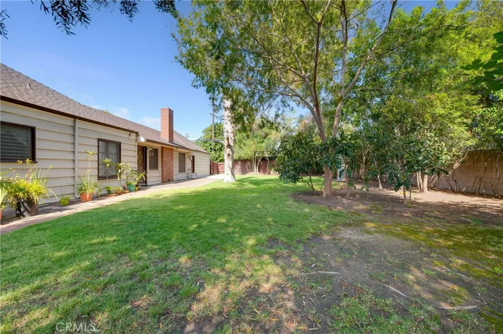4235 Pepperwood Long Beach, CA 90808