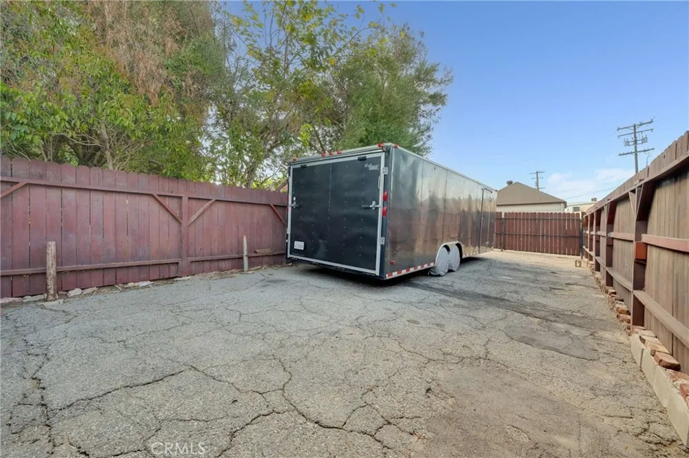 4235 Pepperwood Long Beach, CA 90808