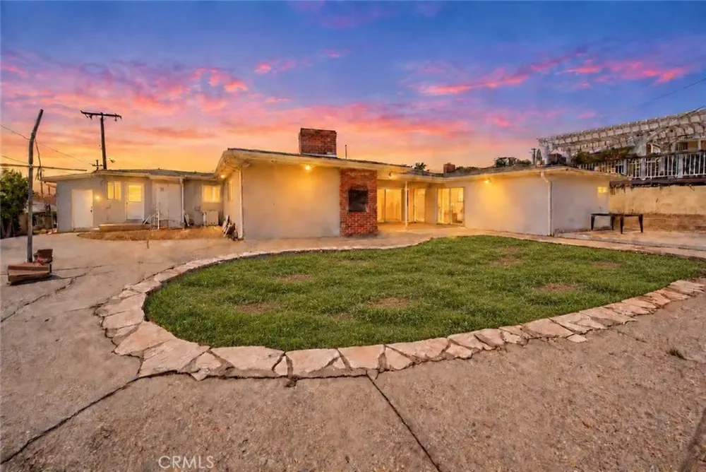 912 2nd Street Montebello, CA 90640