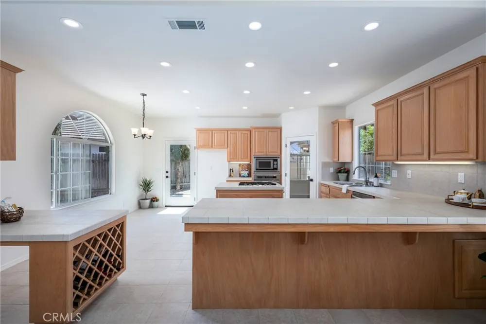 2549 Augusta Court Santa Maria, CA 93455