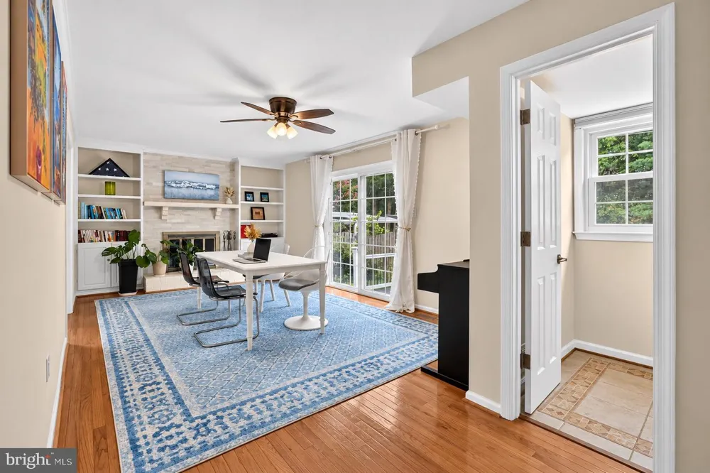 13407 BROOKFIELD DRIVE Chantilly, VA 20151