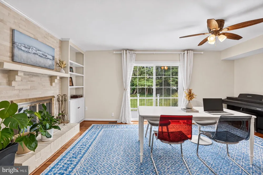 13407 BROOKFIELD DRIVE Chantilly, VA 20151