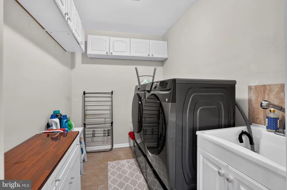 13407 BROOKFIELD DRIVE Chantilly, VA 20151