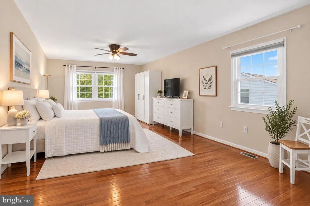 13407 BROOKFIELD DRIVE Chantilly, VA 20151