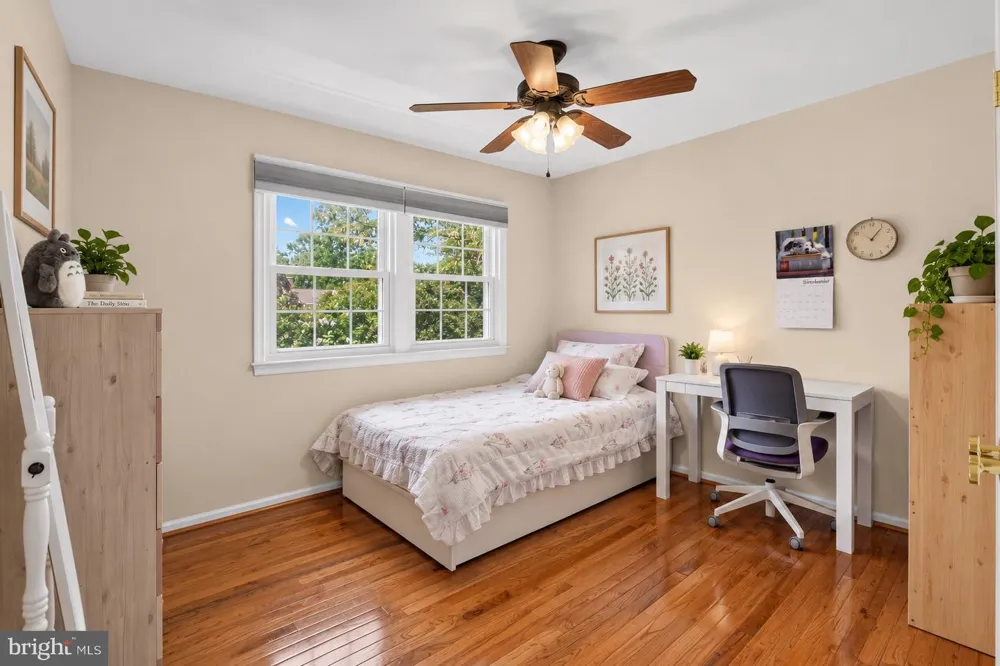 13407 BROOKFIELD DRIVE Chantilly, VA 20151