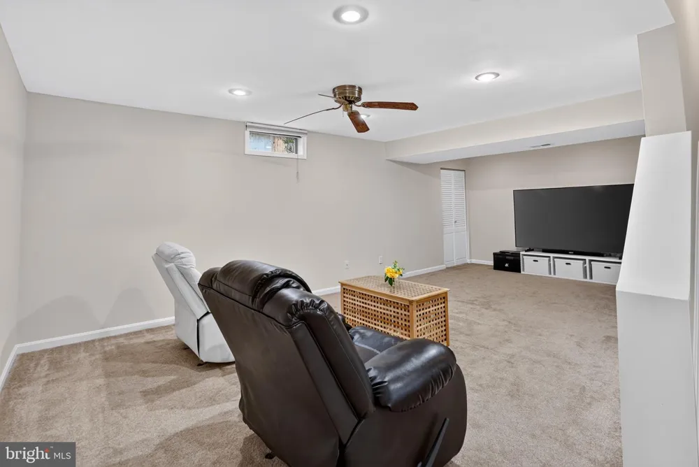 13407 BROOKFIELD DRIVE Chantilly, VA 20151