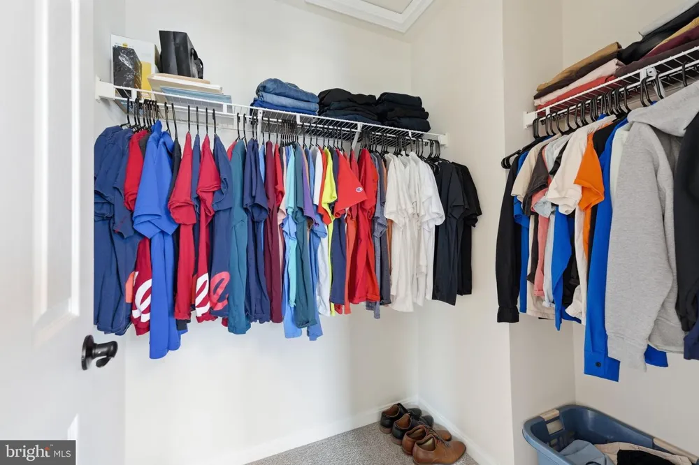 123 CURTAIN FALL DRIVE Middletown, VA 22645