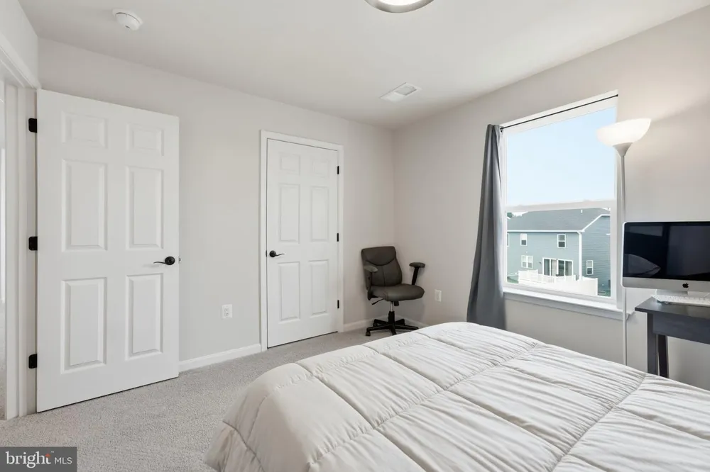 123 CURTAIN FALL DRIVE Middletown, VA 22645