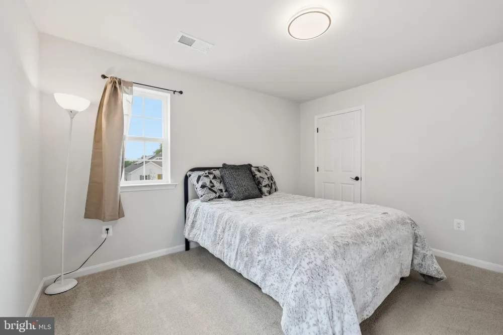 123 CURTAIN FALL DRIVE Middletown, VA 22645