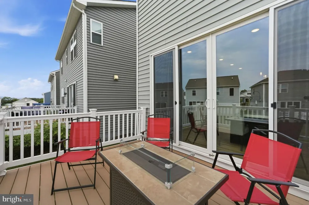 123 CURTAIN FALL DRIVE Middletown, VA 22645