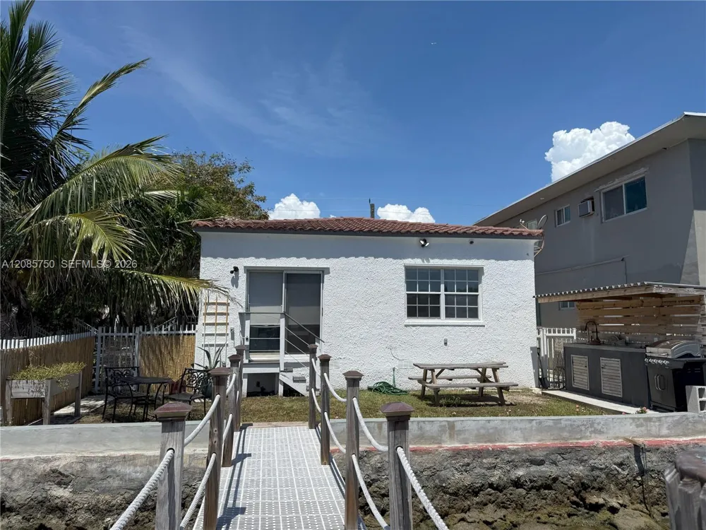 8401 Crespi Blvd #1 Miami Beach, FL 33141