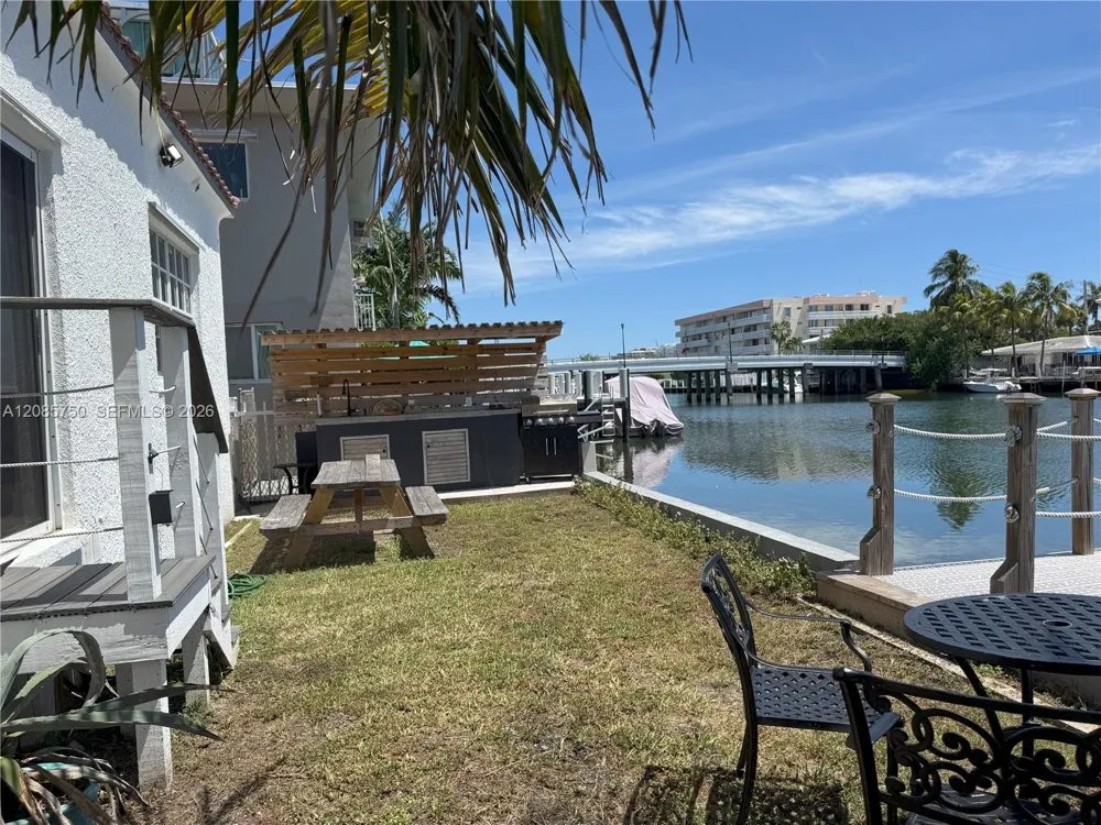 8401 Crespi Blvd #1 Miami Beach, FL 33141