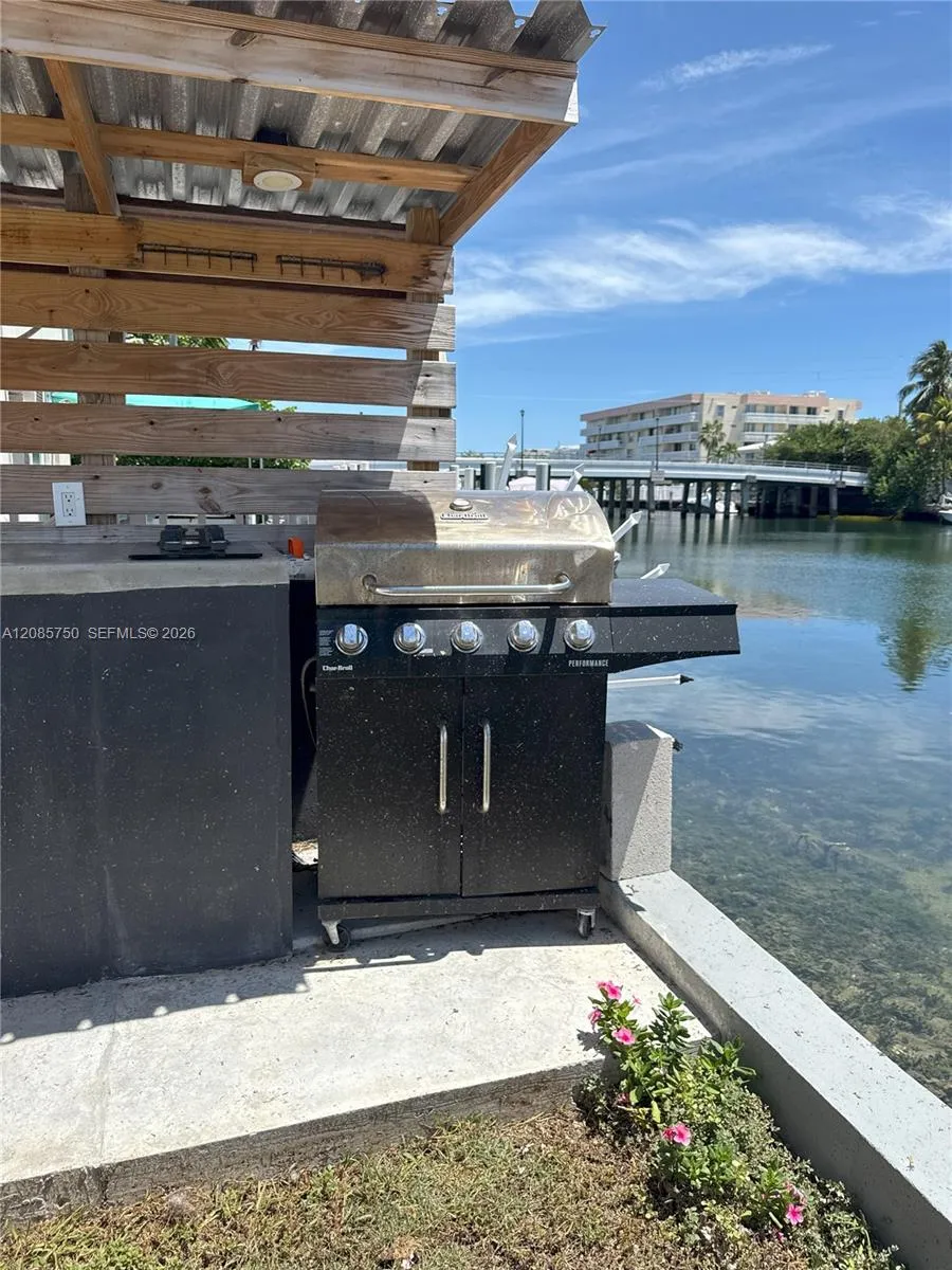 8401 Crespi Blvd #1 Miami Beach, FL 33141