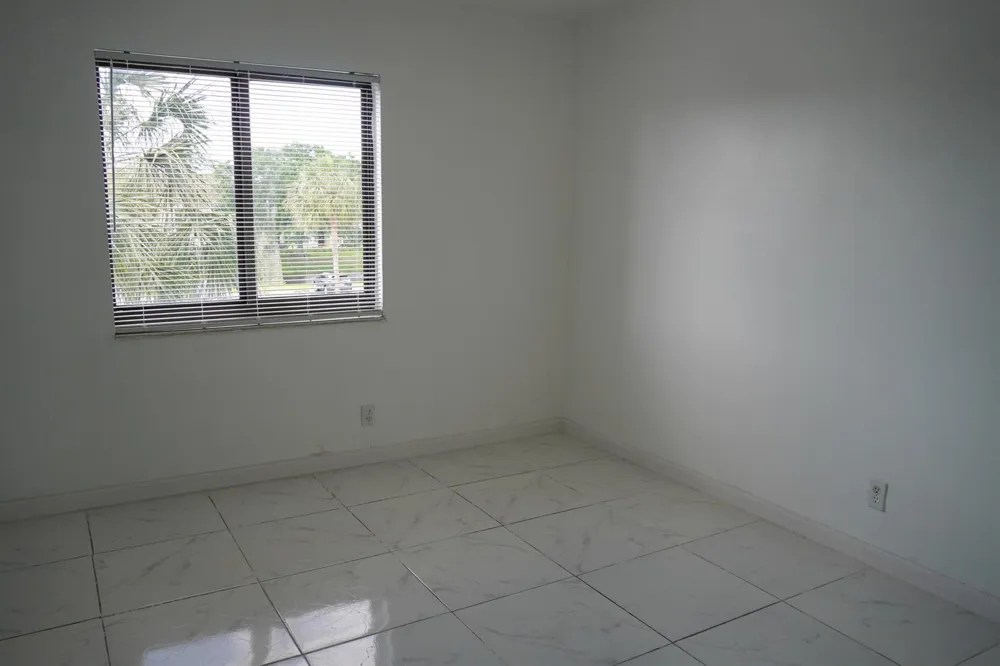 3720 PINE ISLAND ROAD #334 Sunrise, FL 33351