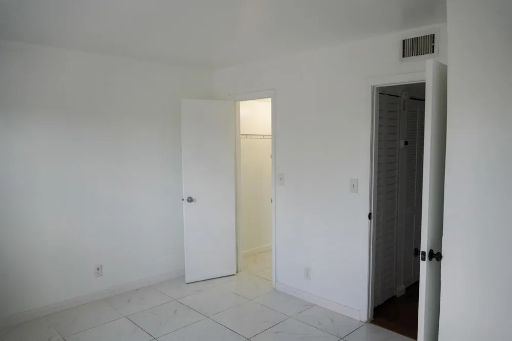 3720 PINE ISLAND ROAD #334 Sunrise, FL 33351