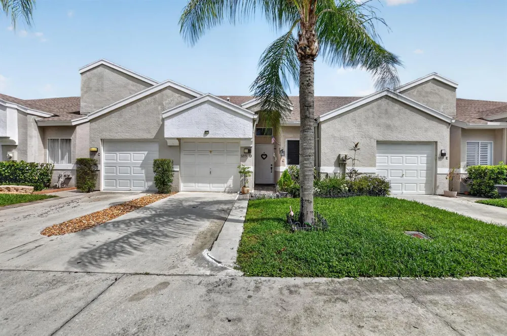 9219 Vineland Court #D Boca Raton, FL 33496