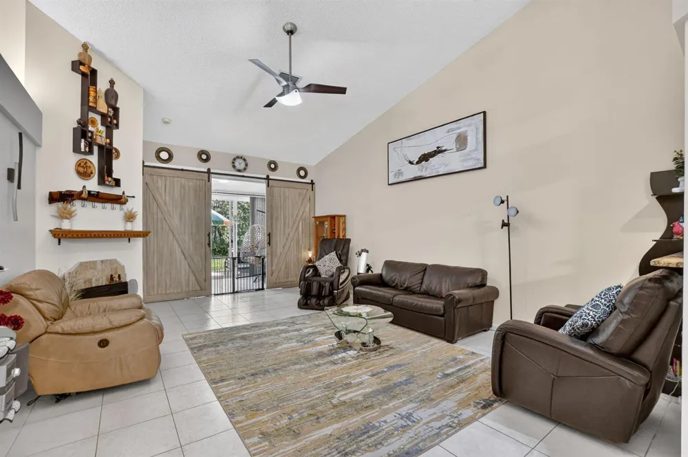 9219 Vineland Court #D Boca Raton, FL 33496