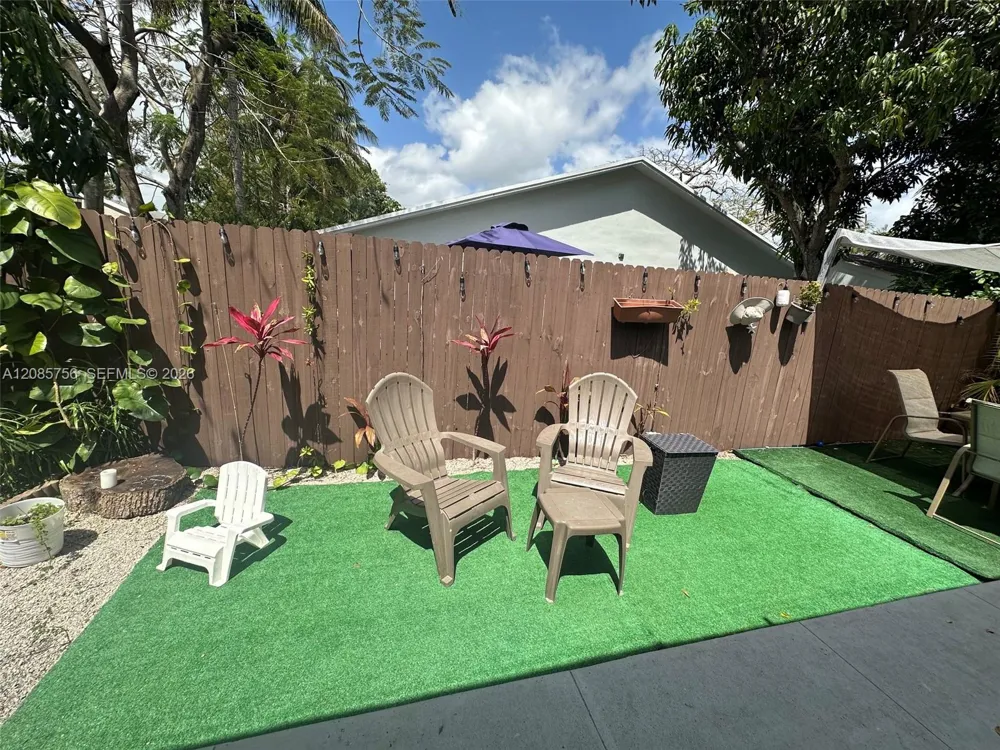 1105 NE 5th Ter #4 Fort Lauderdale, FL 33304