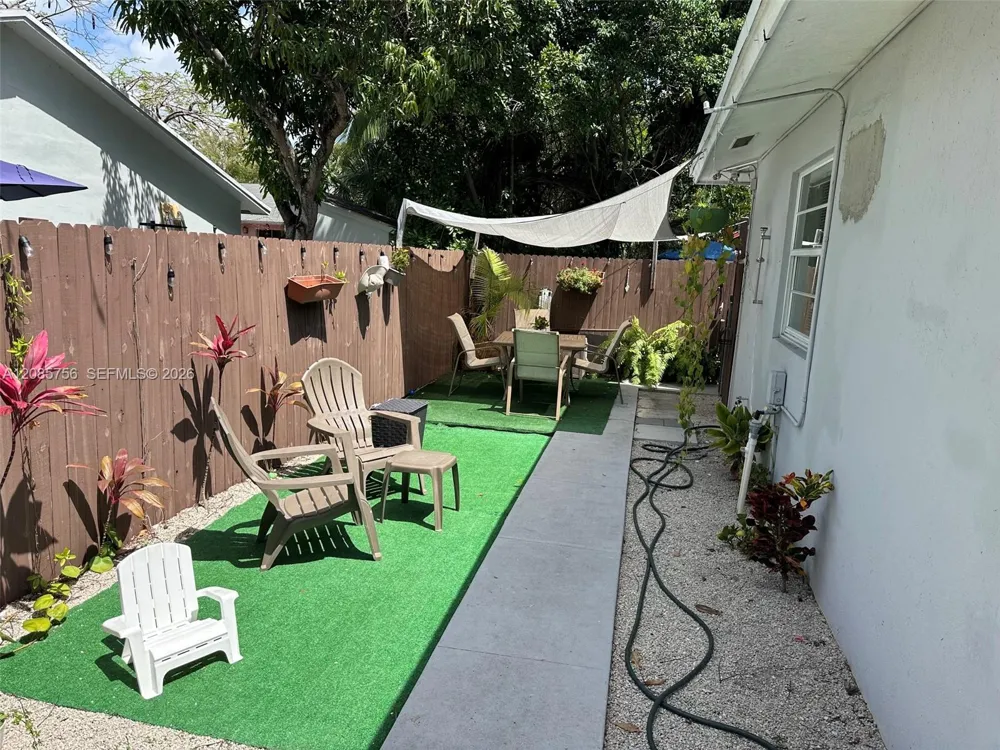 1105 NE 5th Ter #4 Fort Lauderdale, FL 33304