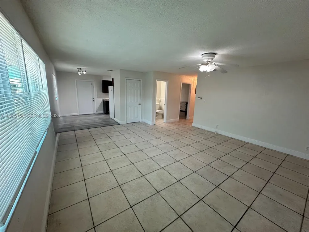 1105 NE 5th Ter #4 Fort Lauderdale, FL 33304