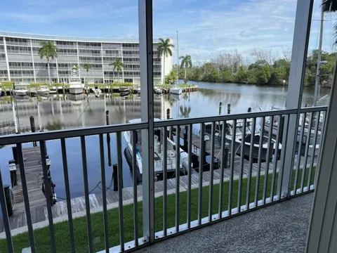 1537 E HILLSBORO BOULEVARD #238