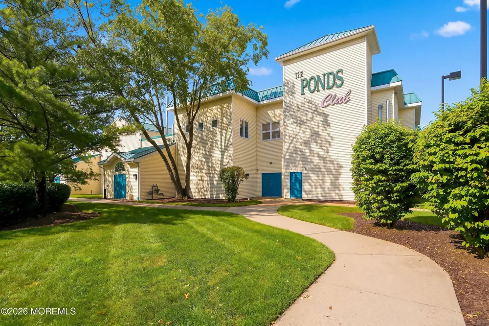 405 Harrier Drive #405 Monroe, NJ 08831