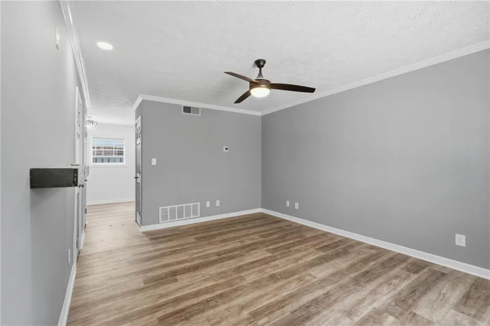 1235 Riverside Drive #C-8 Gainesville, GA 30501