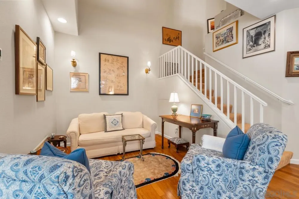 5586 Renaissance #3 San Diego, CA 92122